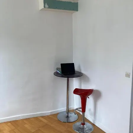 Avec Vue Au Centre De *